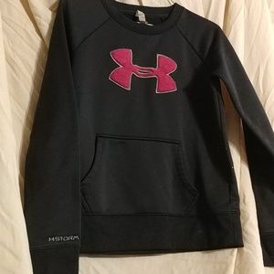Under armour sweatshirt